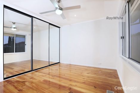 Property photo of 8 Snaefell Crescent Gladstone Park VIC 3043