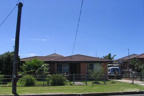 11 Lachlan Ave, Barrack Heights, NSW 2528