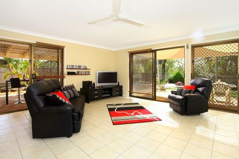 Property photo of 31 Balfour Crescent Highland Park QLD 4211