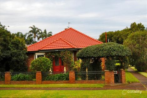 270 Parkway Ave, Hamilton East, NSW 2303