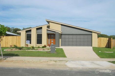 65 Whitehaven Dr, Blacks Beach, QLD 4740