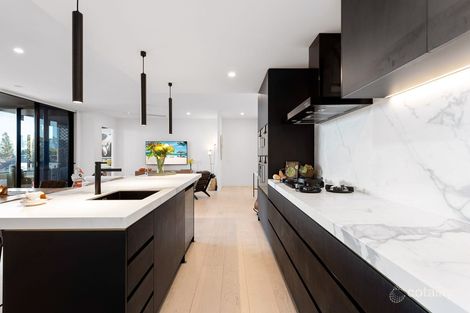 Property photo of 21/55 Oxlade Drive New Farm QLD 4005
