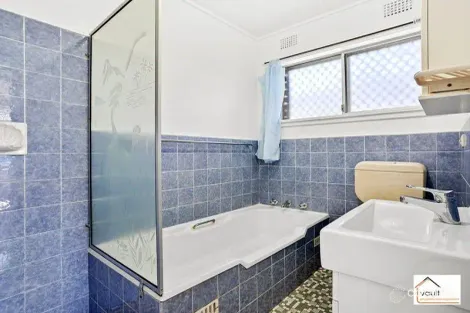 Property photo of 1/13 Pine Crescent Coniston NSW 2500