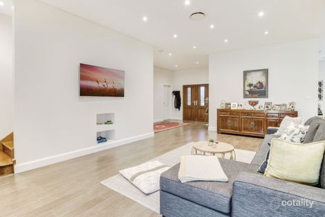 Property photo of 32 Lynwen Crescent Banksia NSW 2216