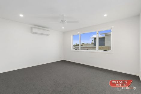 Property photo of 25 Boobook Grove Cowes VIC 3922