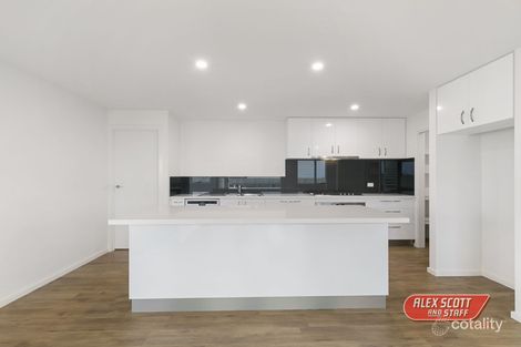 Property photo of 25 Boobook Grove Cowes VIC 3922