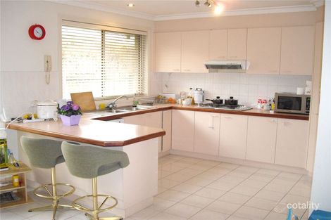 Property photo of 2/2-4 Stephensons Place Mount Waverley VIC 3149