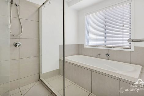 Property photo of 11 Lysterfield Rise Upper Coomera QLD 4209