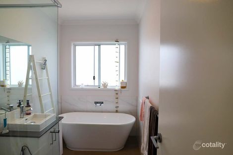 Property photo of 4 Locke Crescent Baringa QLD 4551