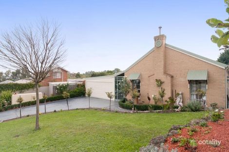 2 Vigano Ct, Mooroolbark, VIC 3138