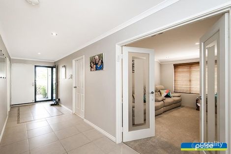 Property photo of 10 Friarbird Terrace Beeliar WA 6164