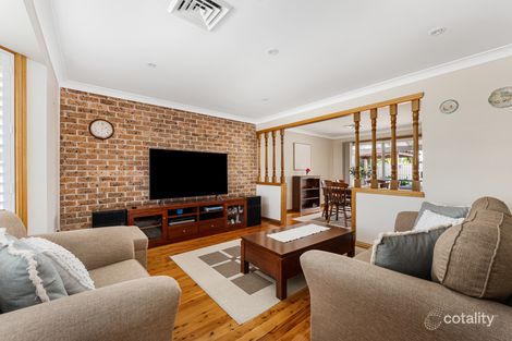 Property photo of 7 Teak Close Bossley Park NSW 2176