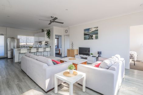 2/15 Robinson St, Anna Bay, NSW 2316