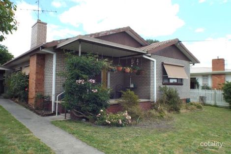 11 John St, Moe, VIC 3825