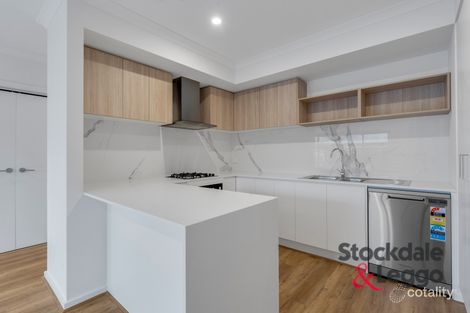 Property photo of 100 Garrong Avenue Wollert VIC 3750