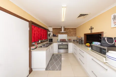 Property photo of 4B Caporn Place Millars Well WA 6714