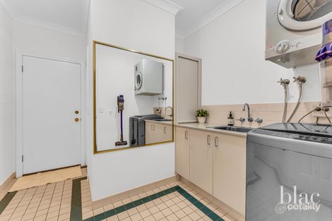Property photo of 11 Winchcombe Avenue Murrumba Downs QLD 4503