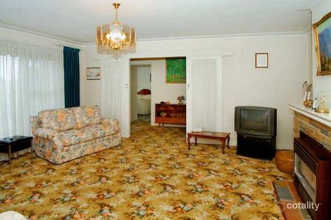 Property photo of 4 Viewpoint Avenue Glen Waverley VIC 3150