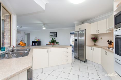 Property photo of 13 Beaufront Place Forest Lake QLD 4078