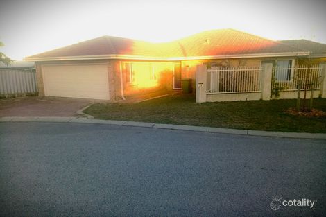 2/2 Cueesun Ct, Redcliffe, WA 6104