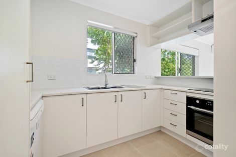 Property photo of 4/25 Federation Avenue Broadbeach QLD 4218