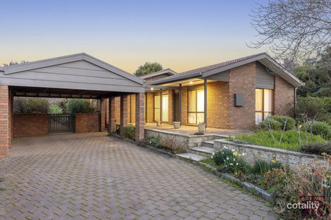 11 Tadgell Pl, Florey, ACT 2615