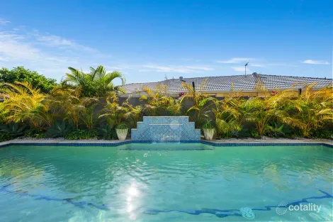 Property photo of 22 Dallow Crescent Helensvale QLD 4212