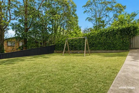 Property photo of 92 Jacaranda Avenue Figtree NSW 2525