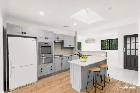 Property photo of 92 Jacaranda Avenue Figtree NSW 2525