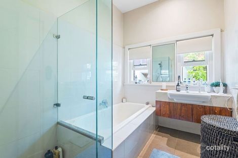Property photo of 21 Lurnea Road Glen Iris VIC 3146