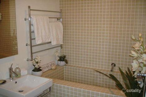 Property photo of 237 Douglas Parade Newport VIC 3015