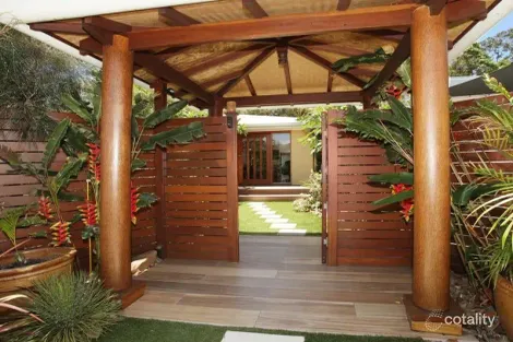 71 Okinja Rd, Alexandra Headland, QLD 4572