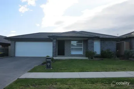 5 Rosecomb Rd, Spring Farm, NSW 2570