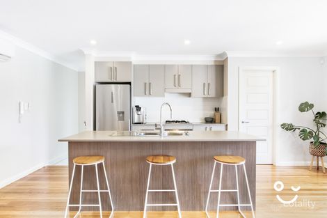Property photo of 18 Woollamia Lane Tullimbar NSW 2527