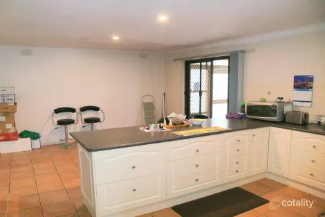 4 Myuna Ct, Portland, VIC 3305