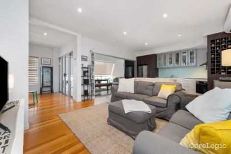 Property photo of 2/24 Rogoona Street Morningside QLD 4170