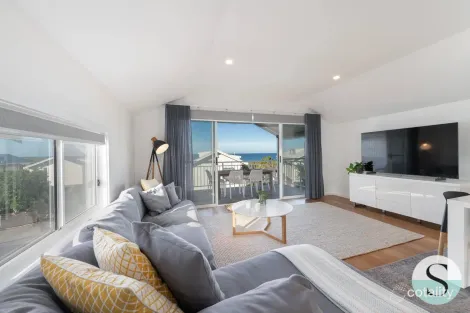 Property photo of 15 Beachside Drive Caves Beach NSW 2281