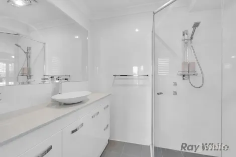 Property photo of 4 Brialy Place Picton NSW 2571