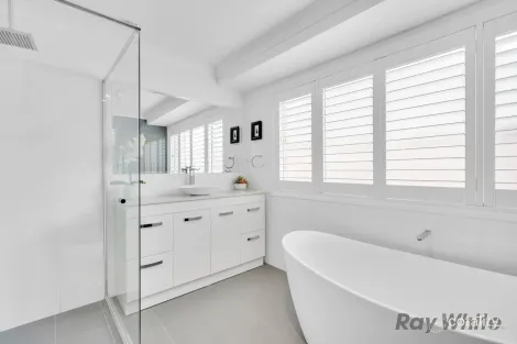 Property photo of 4 Brialy Place Picton NSW 2571