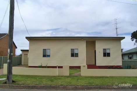 15 Noble Pde, Lake Heights, NSW 2502