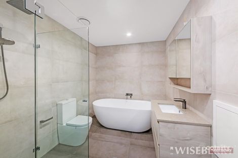 Property photo of 5A Suva Crescent Greenacre NSW 2190