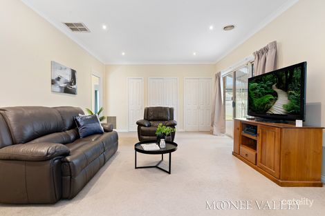 Property photo of 16 Hanley Street Avondale Heights VIC 3034