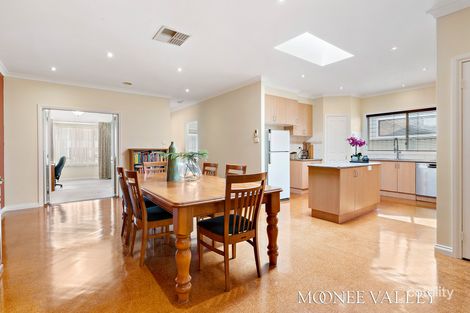 Property photo of 16 Hanley Street Avondale Heights VIC 3034