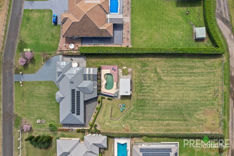 Property photo of 10 Stargard Crescent Picton NSW 2571