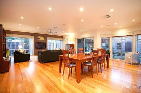 Property photo of 10 Tussock Grove Cairnlea VIC 3023