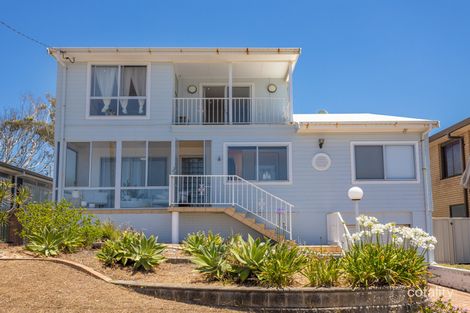 Property photo of 17 Pacific Parade Old Bar NSW 2430