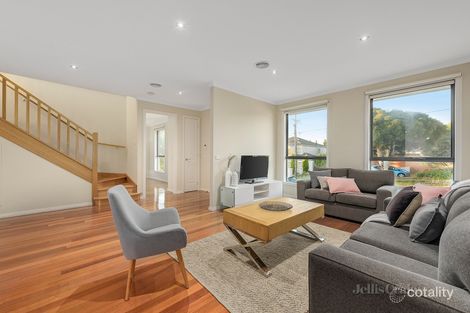 Property photo of 2/29 Rathmullen Quadrant Doncaster VIC 3108