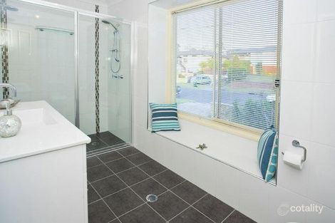 Property photo of 166 Landy Drive Mount Warrigal NSW 2528