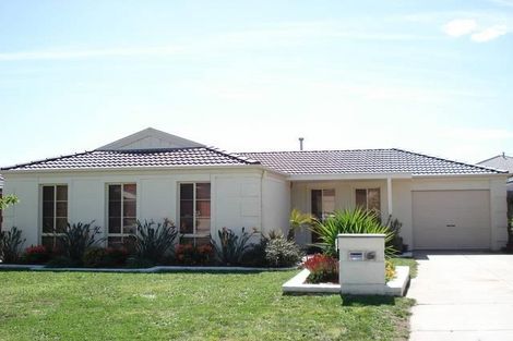 Property photo of 6 Grenfell Rise Narre Warren South VIC 3805