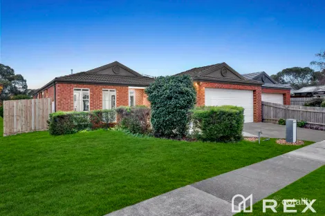 Property photo of 17 Gowrie Place Cranbourne West VIC 3977